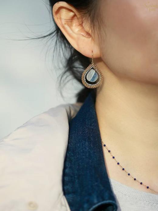 SpoiledBrat Jewelry 蓝纹欧珀斜长石耳环 商品图1
