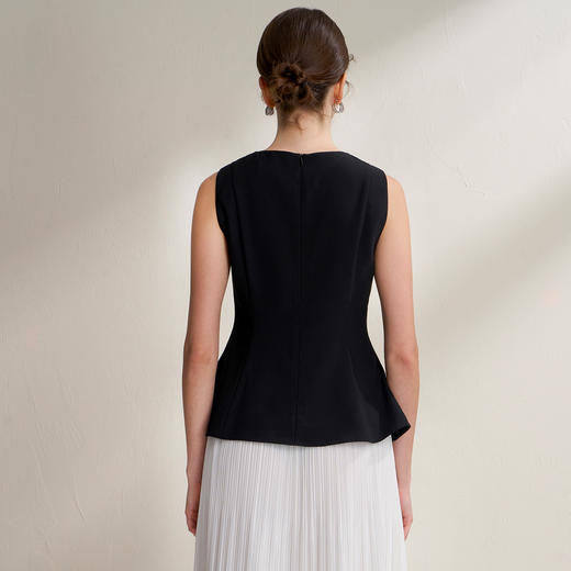 EITIE爱特爱千金风设计感显瘦荷叶边下摆无袖小上衣2026夏新款B2613202 商品图4