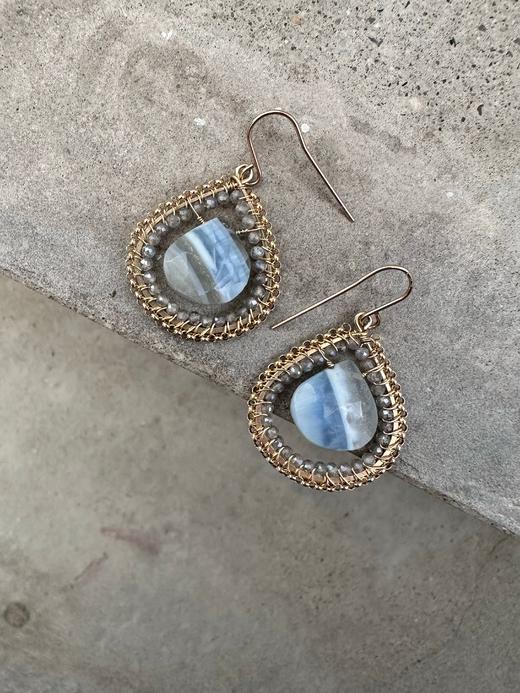 SpoiledBrat Jewelry 蓝纹欧珀斜长石耳环 商品图2