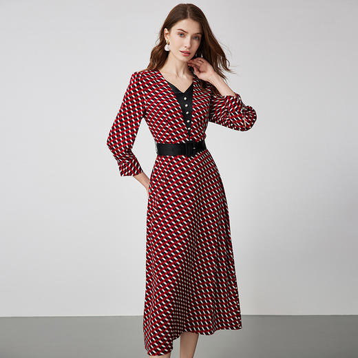 EITIE爱特爱春季新款气质V领收腰显瘦连衣裙女7307007 商品图6