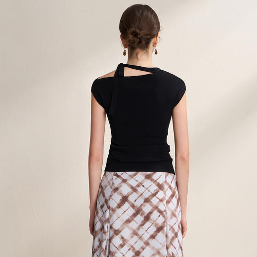 EITIE爱特爱优雅飘带领设计修身褶皱包肩短袖针织衫2026夏季新款B2601202 商品图13