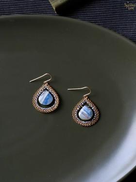 SpoiledBrat Jewelry 蓝纹欧珀斜长石耳环