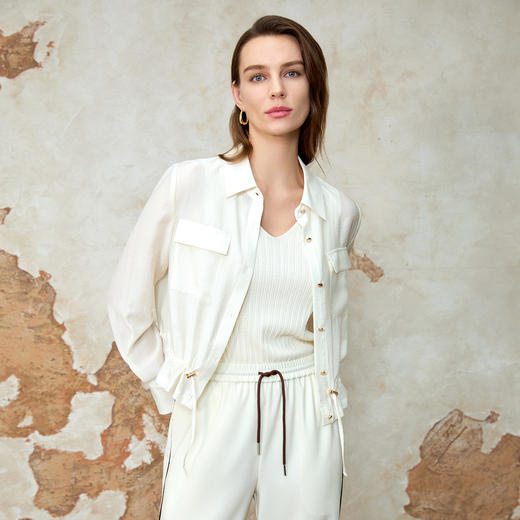 EITIE爱特爱简约时尚通勤百搭收腰短款休闲外套夏季新款8203906 商品图2