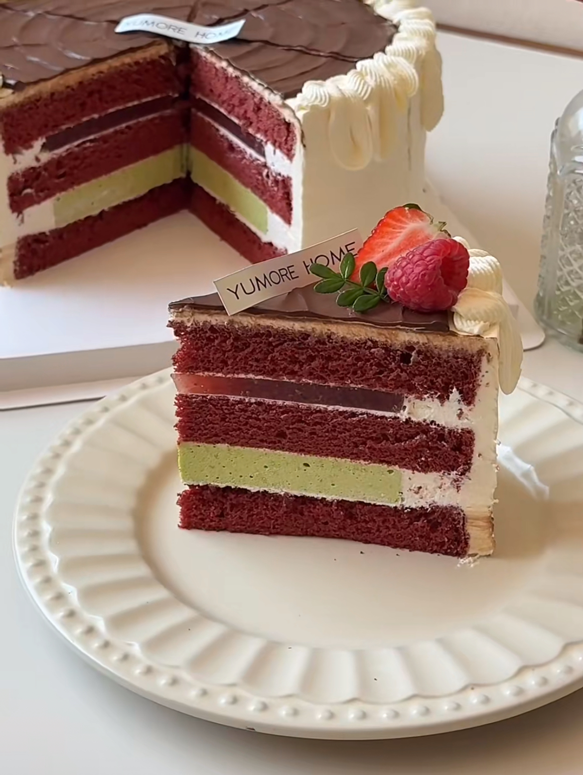 草莓红丝绒切块