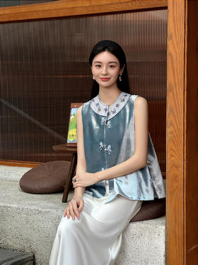 盛唐牡丹 |灰蓝色丝绒手绣对襟马甲