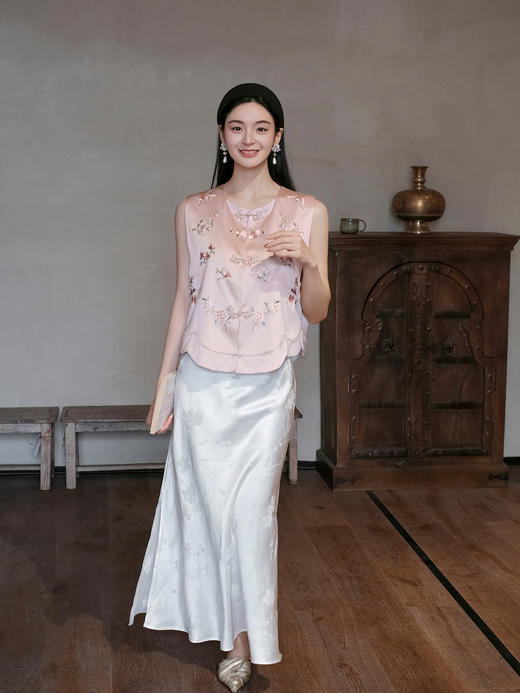 盛唐牡丹盛奢系列 | 粉凤仙手推绣真丝马甲 商品图9