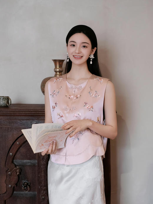 盛唐牡丹盛奢系列 | 粉凤仙手推绣真丝马甲 商品图0