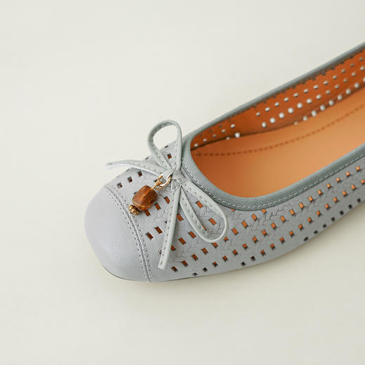 【羊皮革】西村名物2026年春季新款猪皮内垫舒适平跟花纹镂空玛丽珍鞋洞洞空鞋T26AH18411 商品图6