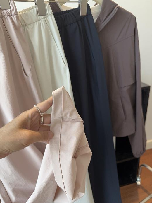 夏季新款 肌理感氧气裤 窄版显瘦阔腿速干机能裤 商品图7