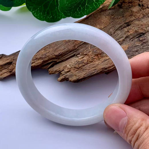 派瑞翡翠 翡翠手镯 糯种 浅绿 商品图1