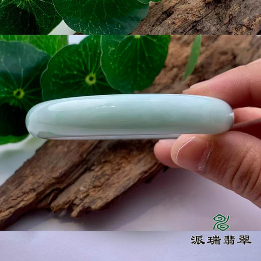 派瑞翡翠 翡翠手镯 糯种 浅绿 商品图1