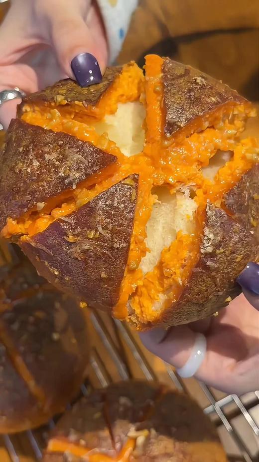 【四月新品】蒜香罗杰奶酪包 商品图1