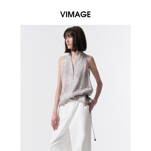 VIMAGE纬漫纪V领显瘦休闲无袖印花上衣2026夏季新款V2513220 商品图1