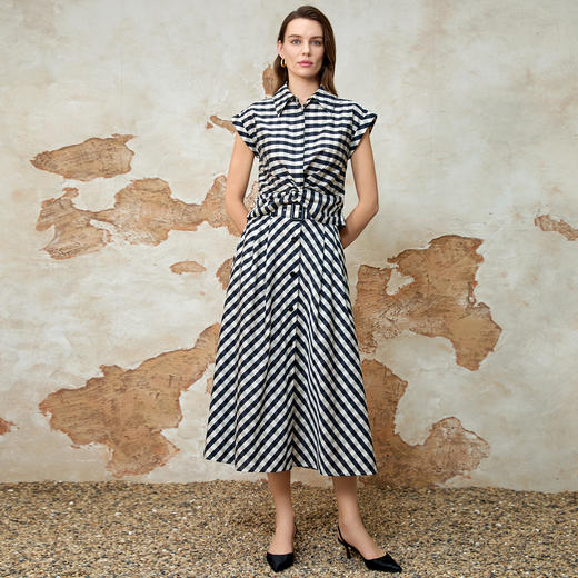 EITIE爱特爱夏季新款时尚扭结设计通勤显瘦车条纹衬衫8213901 商品图1