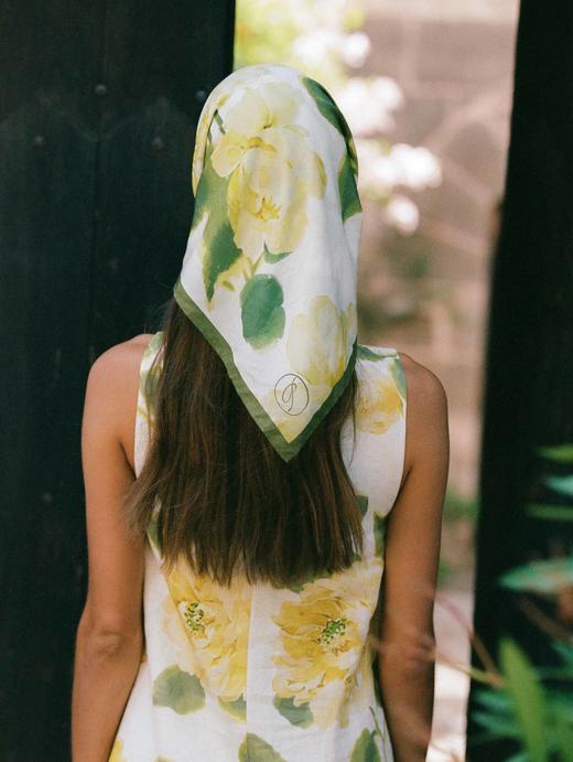 PEONY - Signature Scarf - Claire De Lune - 女装 - 披巾 - 花色 商品图5