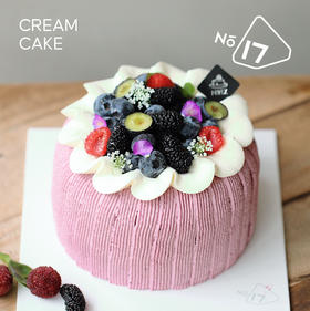 桑葚莓梅奶油蛋糕