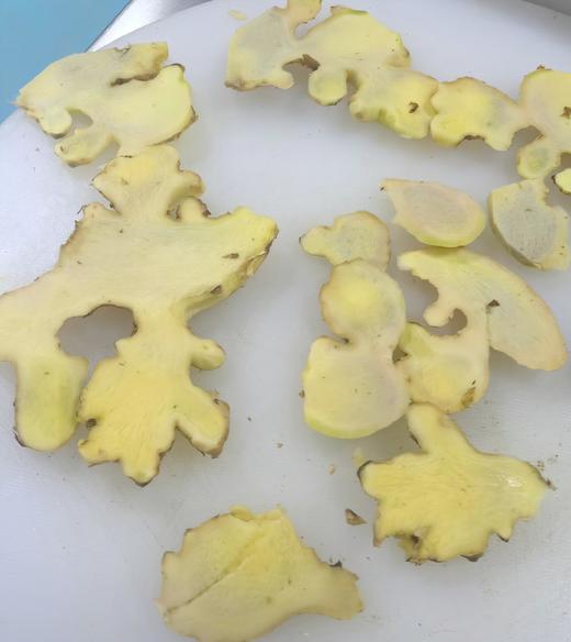 广西天峨高山生态鲜姜，有机山茶油树林下“躲猫猫"长大的宝贝!人工栽种后野放管理，自然生长，辣中带着清甜 商品图3