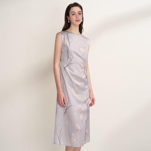 EITIE爱特爱气质圆领中式印花温柔收腰无袖缎面连衣裙2026夏新款 商品图2