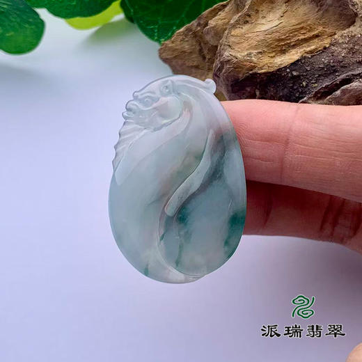 派瑞翡翠 翡翠挂件 糯种 浅绿 商品图2