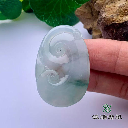 派瑞翡翠 翡翠挂件 糯种 浅绿 商品图1