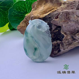 派瑞翡翠 翡翠挂件 糯种 浅绿
