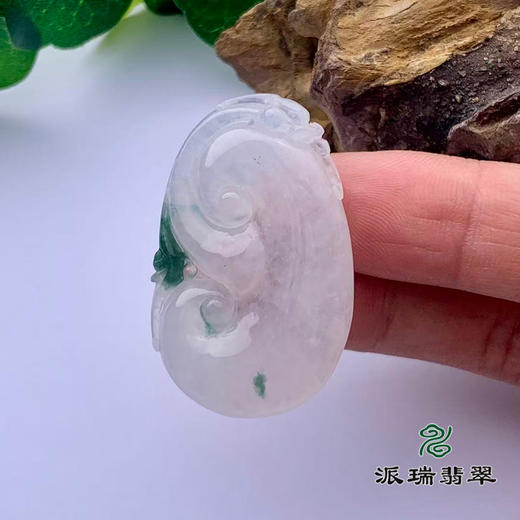 派瑞翡翠 翡翠挂件 冰糯种 浅绿 商品图2
