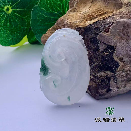 派瑞翡翠 翡翠挂件 冰糯种 浅绿 商品图0