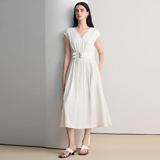 EITIE爱特爱时尚V领法式大气显瘦高腰连衣裙2026夏新款8607333 商品图3