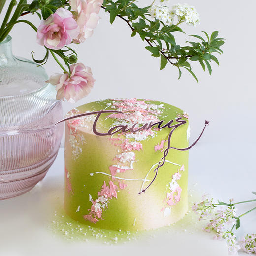 2026新版「金牛座」牛油果草莓奶昔味蛋糕｜十二星座唯美星空系列 商品图1