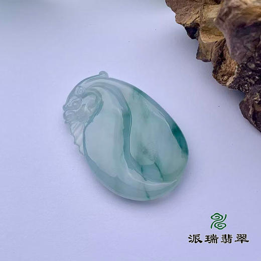 派瑞翡翠 翡翠挂件 糯种 浅绿 商品图3