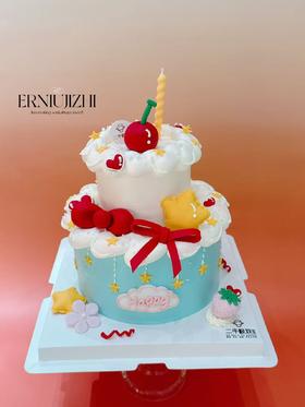 可爱樱桃小蛋糕