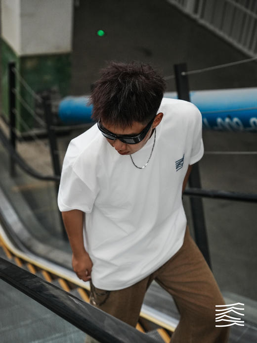 VANQ RIDGE万重创始纪念款T恤 商品图3