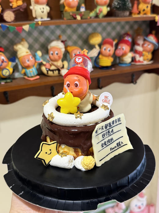 星星人玩具巴斯克蛋糕（提前24小时预定） 商品图1