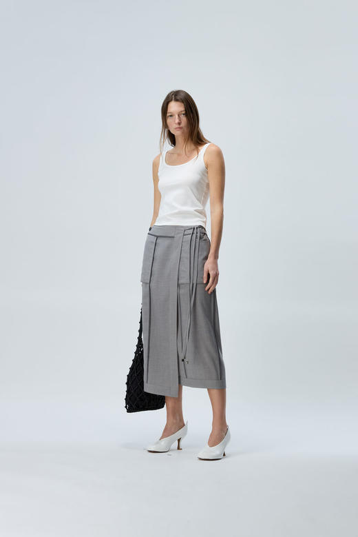 细肩带方圆领背心 商品图0