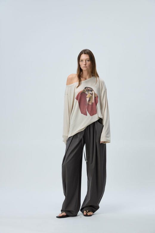 斜肩印花长袖T 商品图0