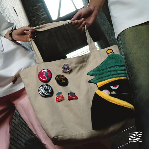 VANQ RIDGE万重毛绒钟鼓鼓帆布包 商品图0