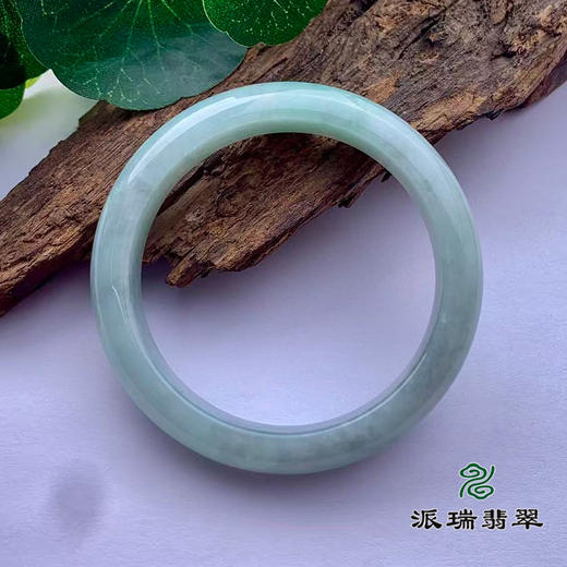 派瑞翡翠 翡翠手镯 糯种 浅绿 商品图1