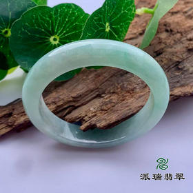 派瑞翡翠 翡翠手镯 糯种 绿色