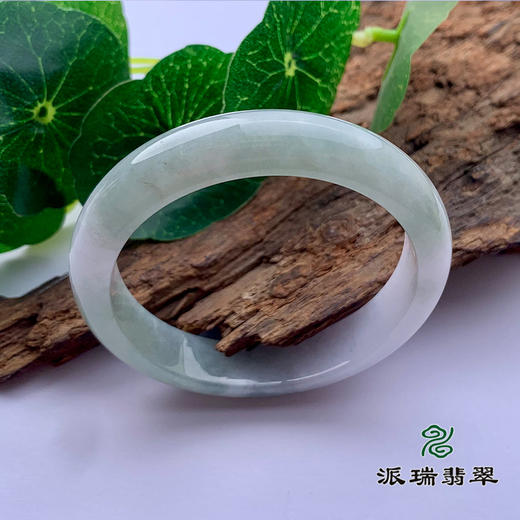 派瑞翡翠 翡翠手镯 糯种 浅油青 商品图0