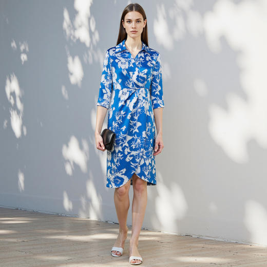 先下架-EITIE爱特爱夏季新款修身显瘦印花连衣裙7807506 商品图3