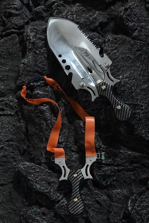 老爷们必备！！哪个男人能拒绝一个一把超重工金弹弓铲  弹弓工兵铲二合一 商品图3