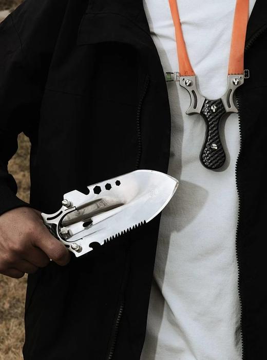 老爷们必备！！哪个男人能拒绝一个一把超重工金弹弓铲  弹弓工兵铲二合一 商品图6