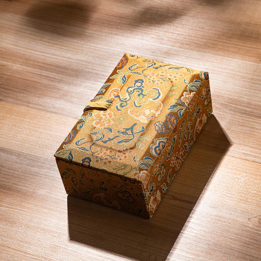 寿山石芙蓉老料雕“弥勒佛”方章 商品图1