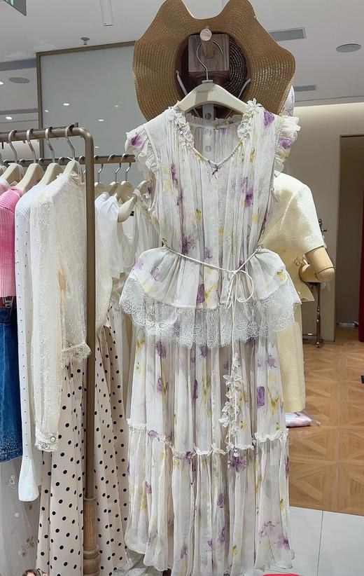 玛克门店发货：度假风上衣货号：MF80TP003 商品图2