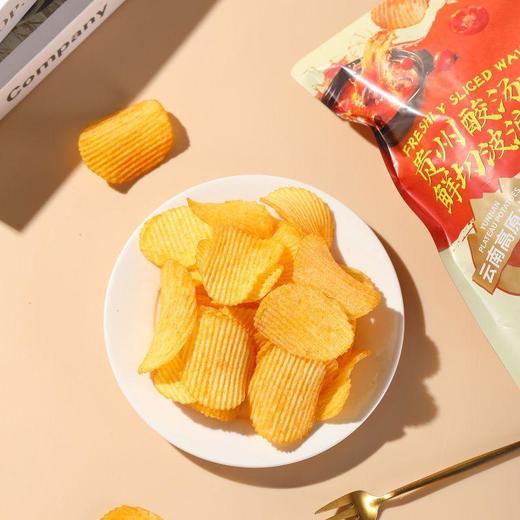滇二娃贵州酸汤味鲜切薯片75g 商品图1