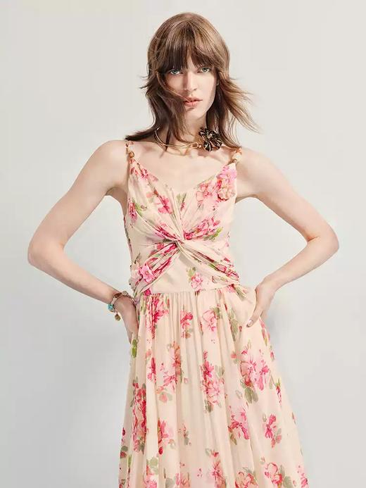 玛克门店发货：浪漫度假印花扭结背心吊带连衣裙货号：MC86DR268 商品图3