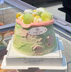 冷萃酸奶青提蜜瓜