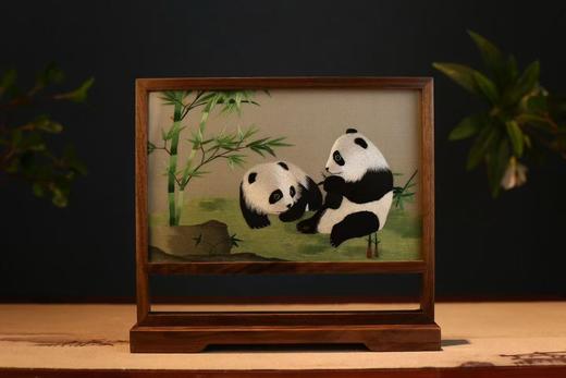 苏绣胡桃木双面绣摆件（横版） 商品图1
